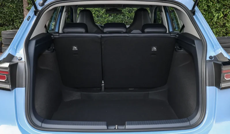 
								Volkswagen Tharu full									