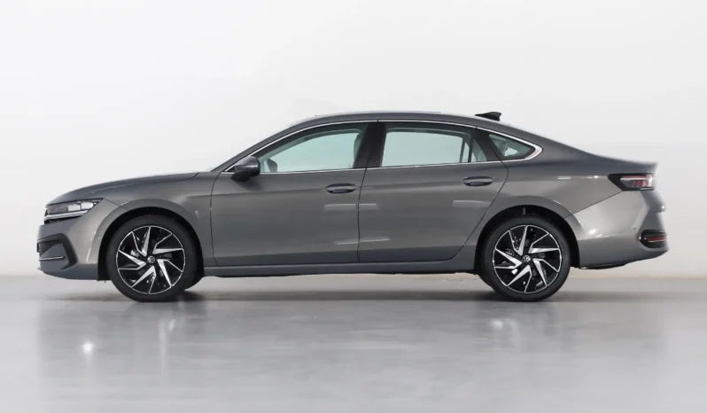 
								Volkswagen Magotan full									