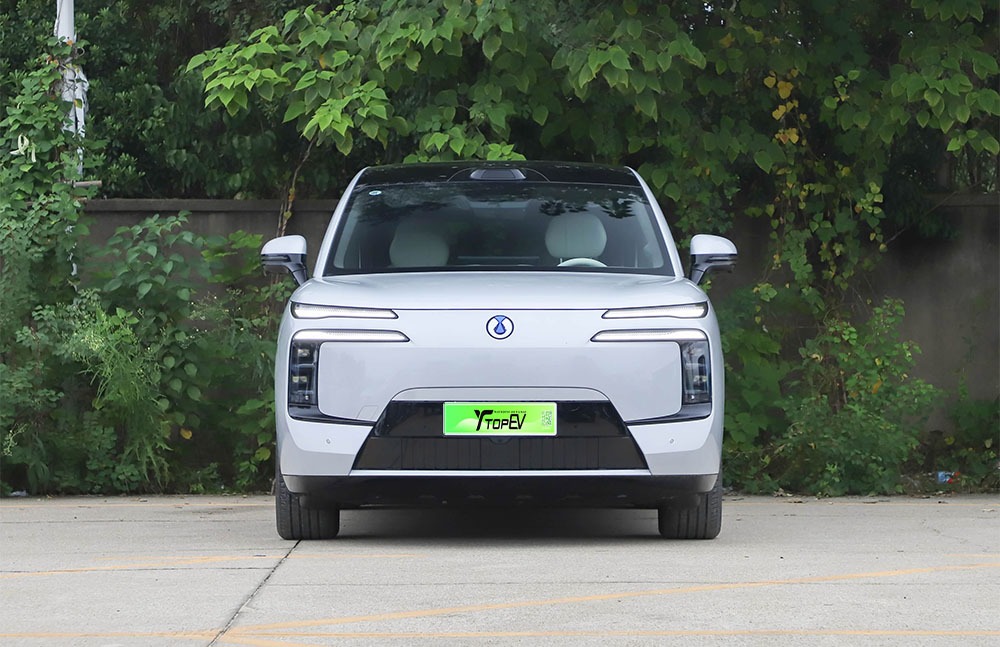 imgi_3_1_3(24) 2026 Denza N8L– China Export Vehicle | Cars Delivered From China - Image 1
